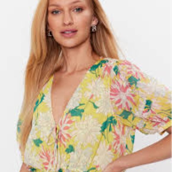 20 - NWT TED BAKER GABBYIE PUFF SLEEVE RUFFLED TOP - Picture 2 of 3